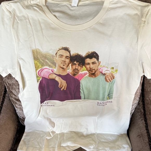 Jonas Brothers Happiness Begins Tour Shirt - Picture 1 of 3